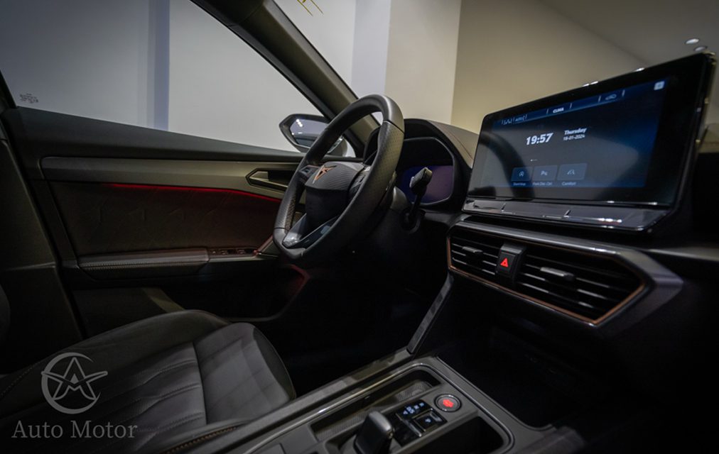 Auto Motor BehindCam Company 06