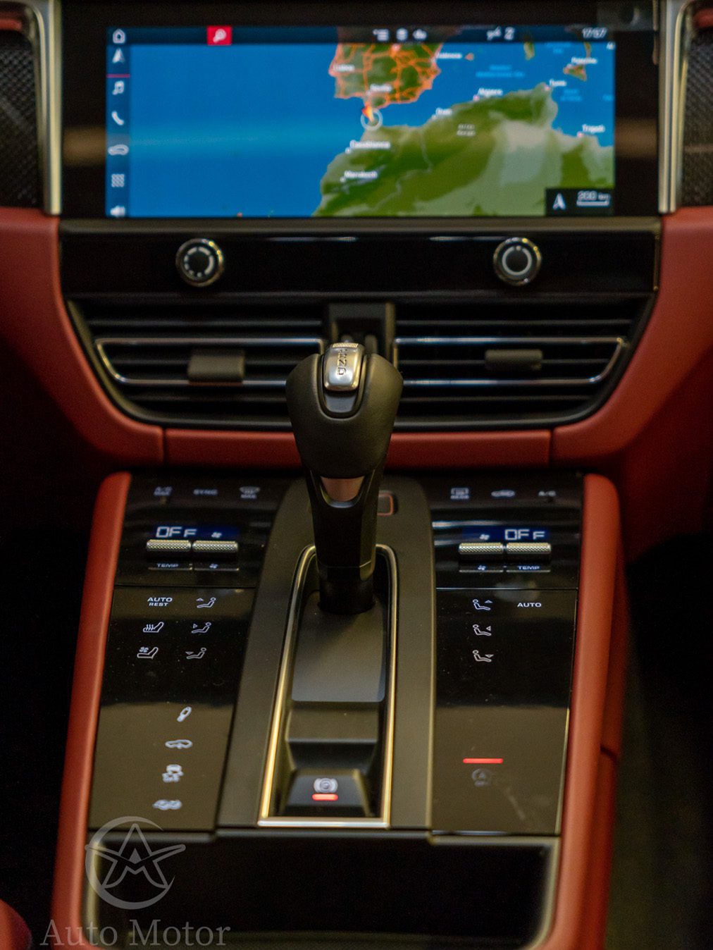 Auto Motor BehindCam Company 07